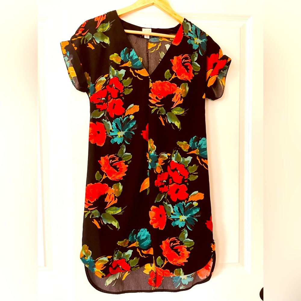A New Day Women's size XS floral shift dress, cap sleeves knee length